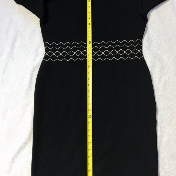 Nina Leonard 3Season retro black dress. gold hued design elements - Picture 9 of 9